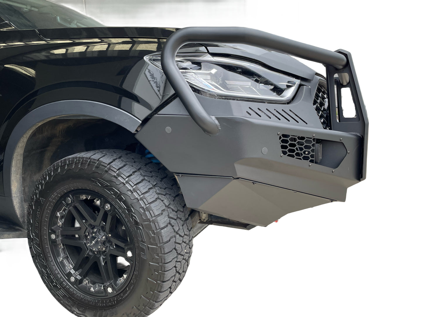 Bull Bar Fits LDV D90