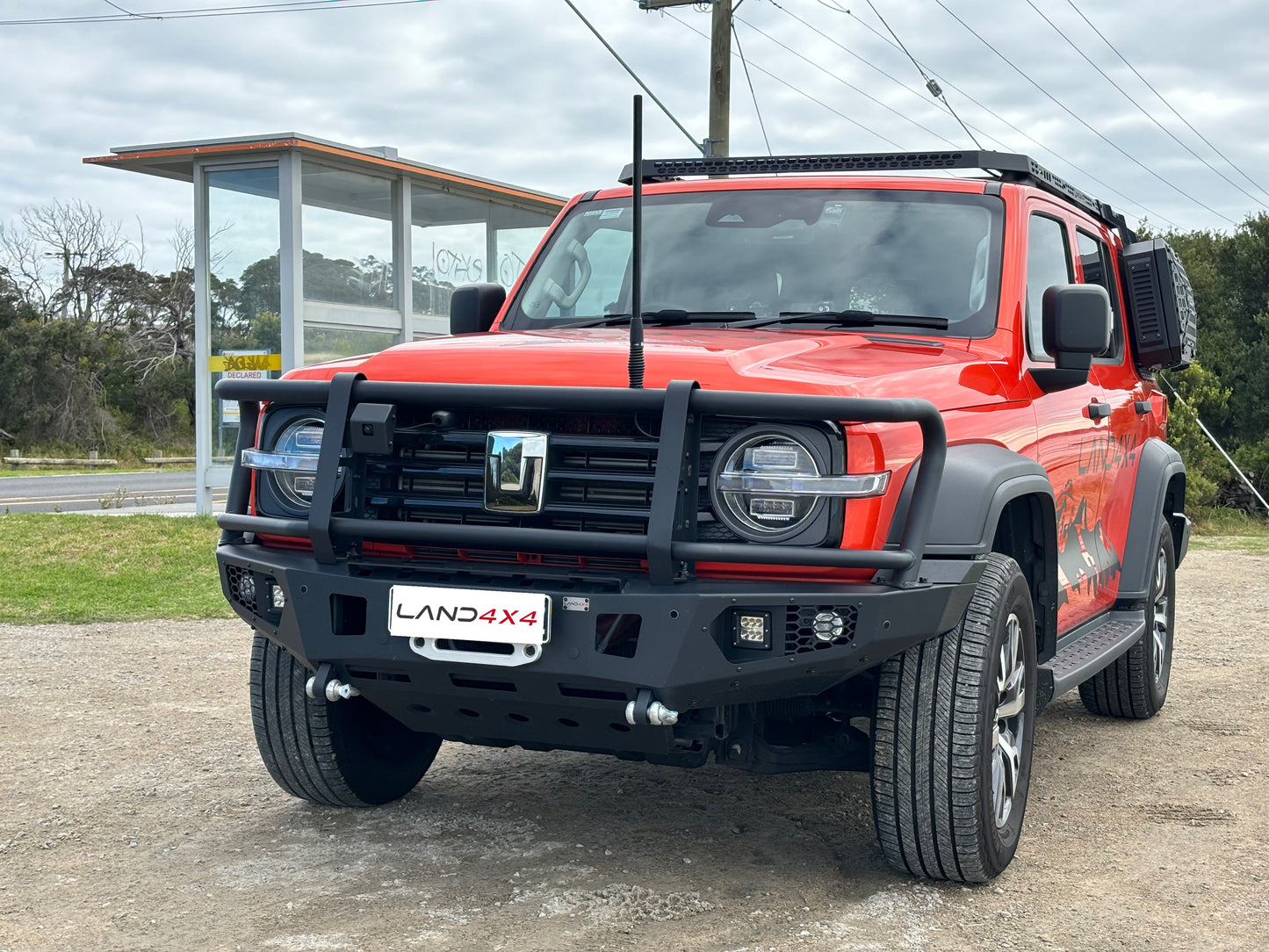 GWM TANK 300 front bull bar (Detachable loop)