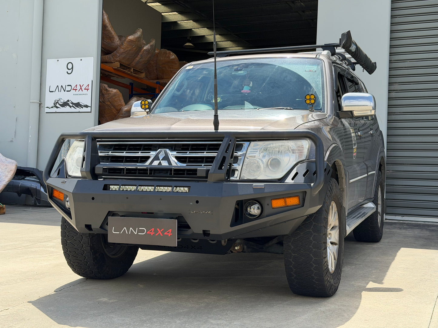 New Gen Bull Bar Fits Mitsubishi Pajero