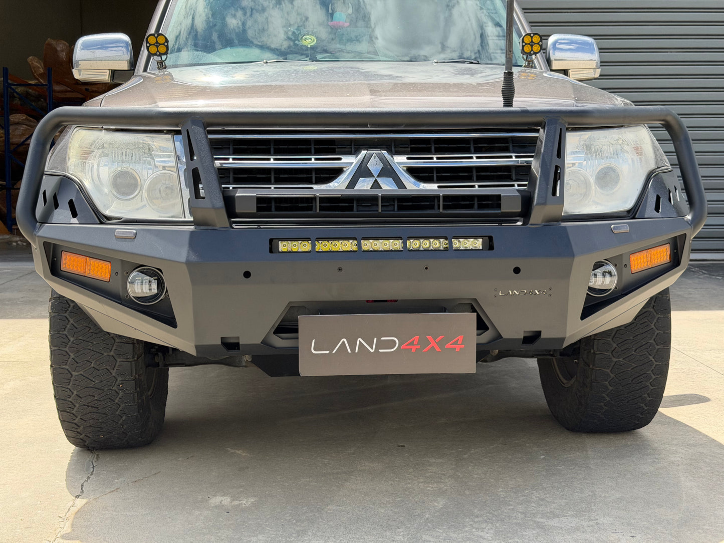 New Gen Bull Bar Fits Mitsubishi Pajero