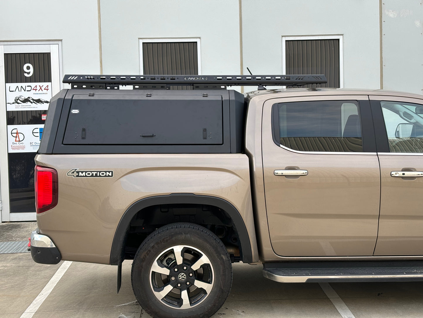 2023+ VW Amarok aluminum canopy