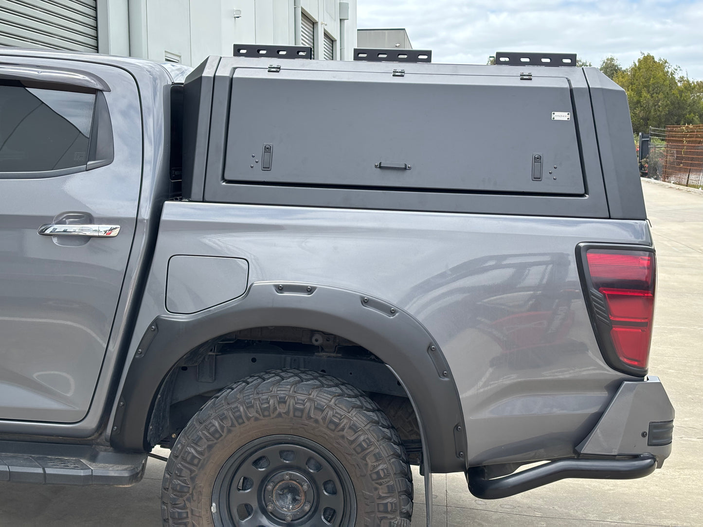 2021-2024 Mazda BT-50 aluminum canopy