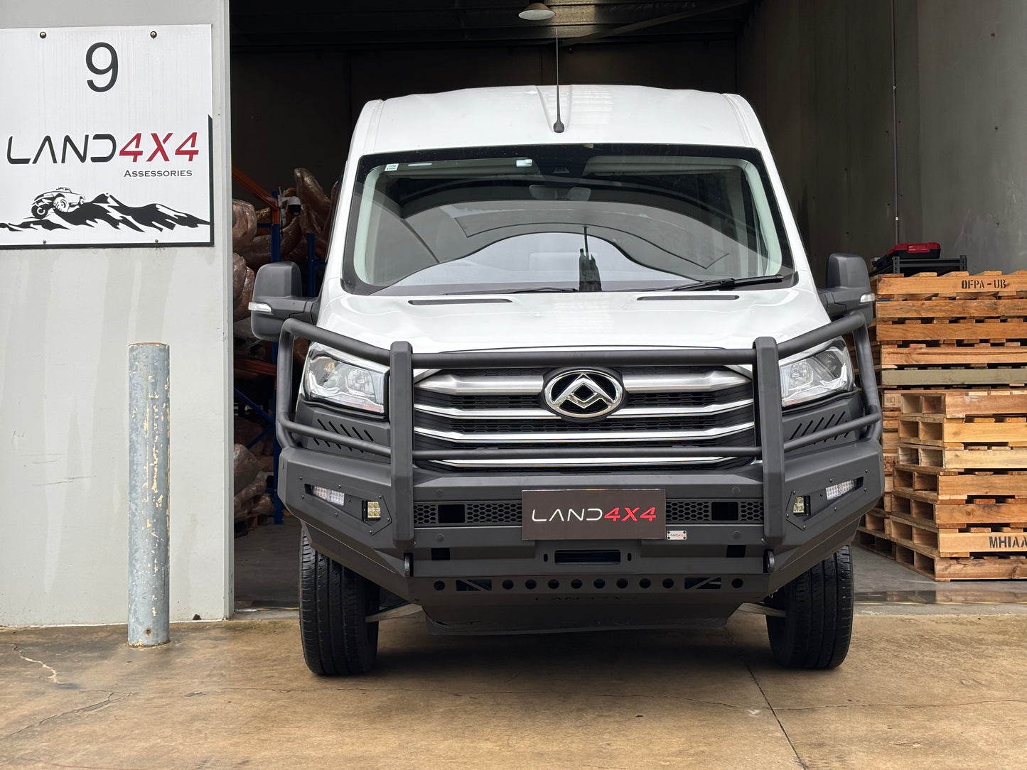 LDV Deliver 9 bull bar