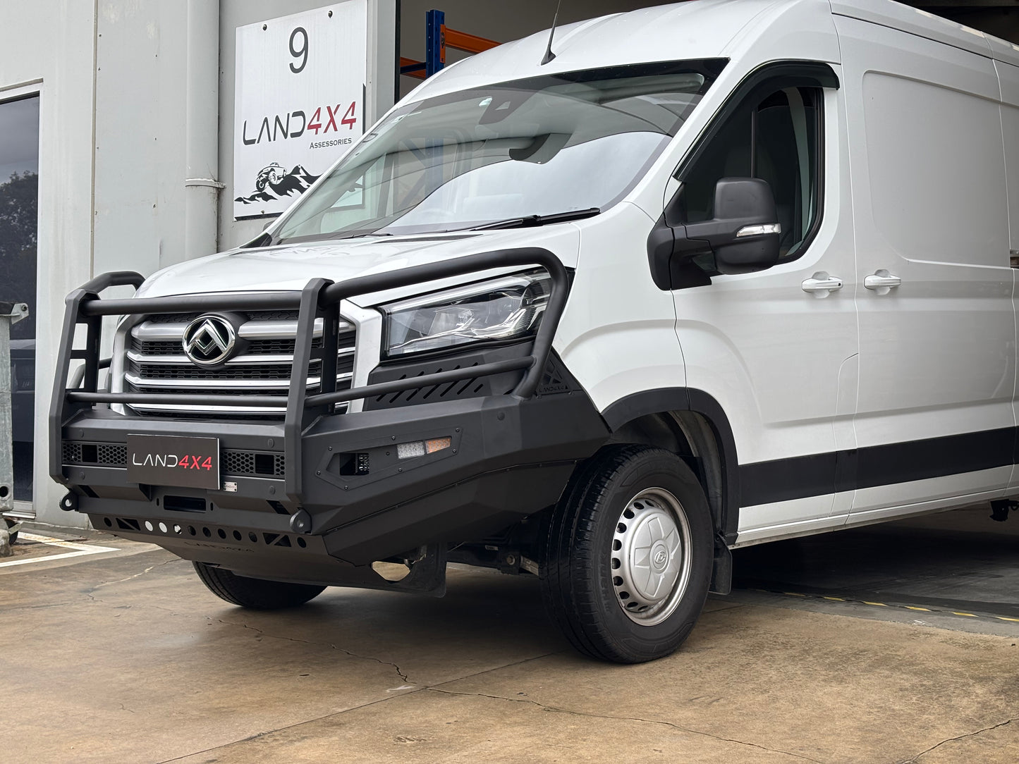 LDV Deliver 9 bull bar