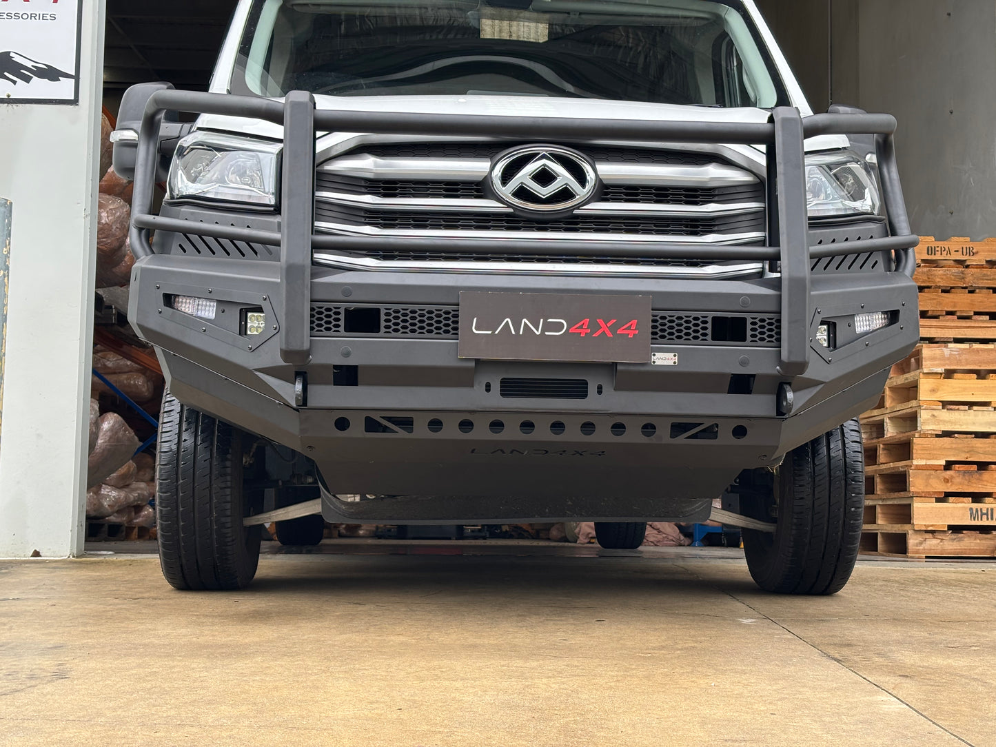 LDV Deliver 9 bull bar