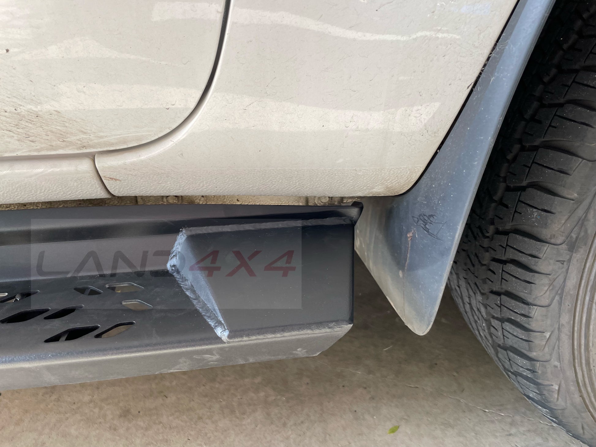 2011-2021 Ford Ranger T6/T7 PX / PXII / PXIII side steps - LAND4X4